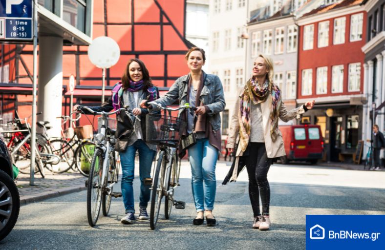 Copenhagen rewards eco-conscious tourists Κοπεγχάγη δωρεάν ποδήλατα