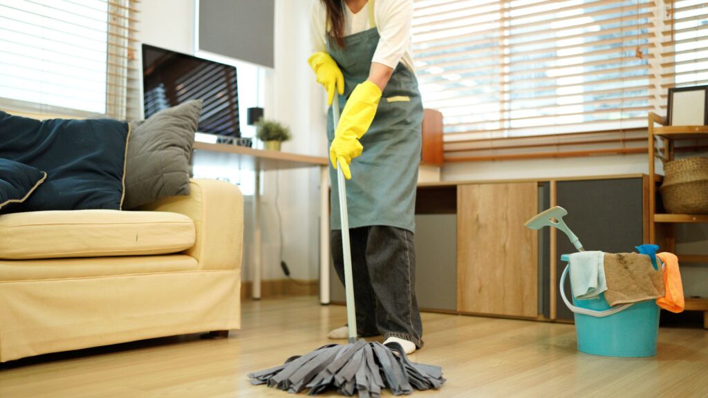 cleaning airbnb