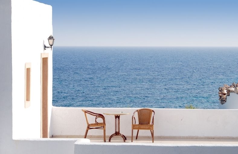 Airbnb: 5 κινήσεις που πρέπει να κάνουν τώρα οι hosts για να αξιοποιήσουν τον Σεπτέμβριο Airbnb Σεπτέμβριος κρατήσεις